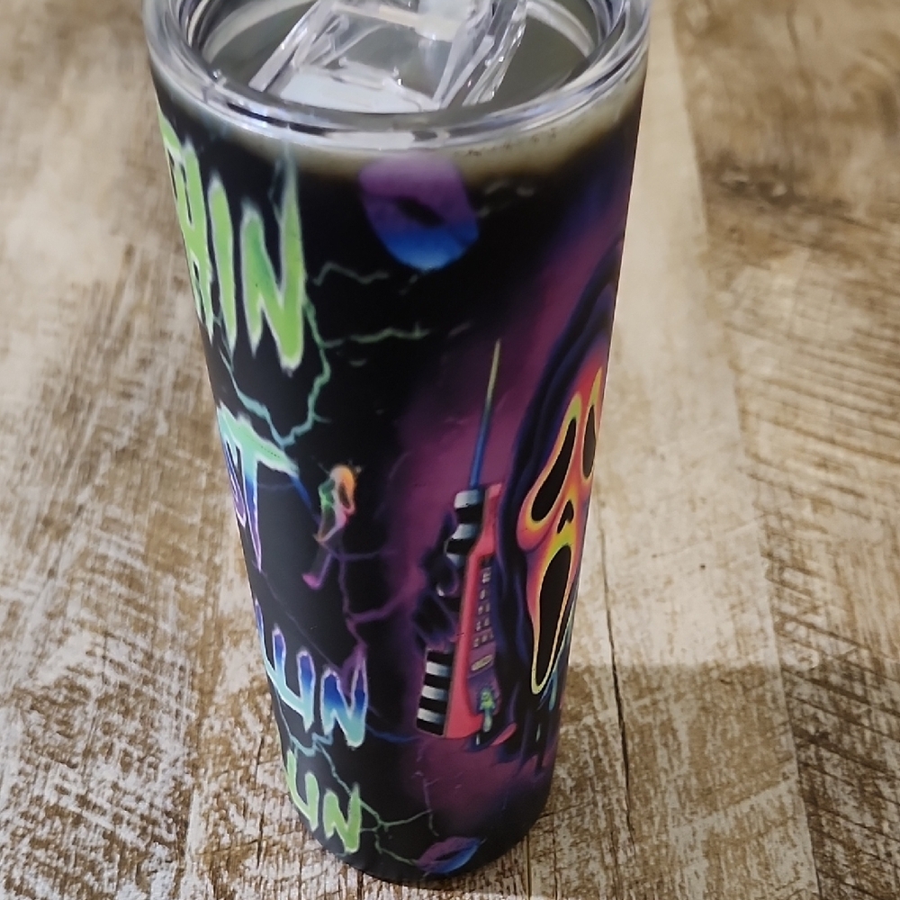 Scream Themed Travel Cup - Picture 6 of 13